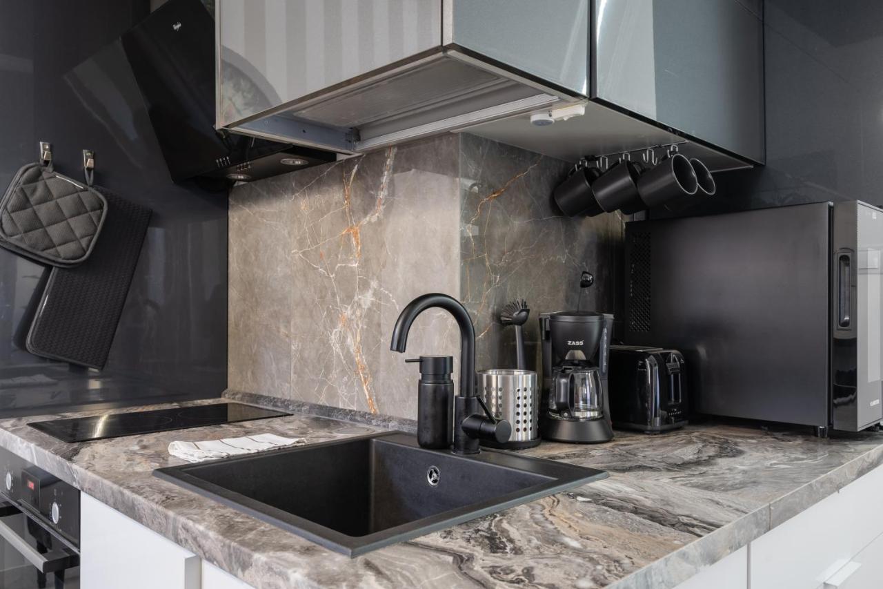 Galaxy Cube Apartment บูดาเปสต์ ภายนอก รูปภาพ